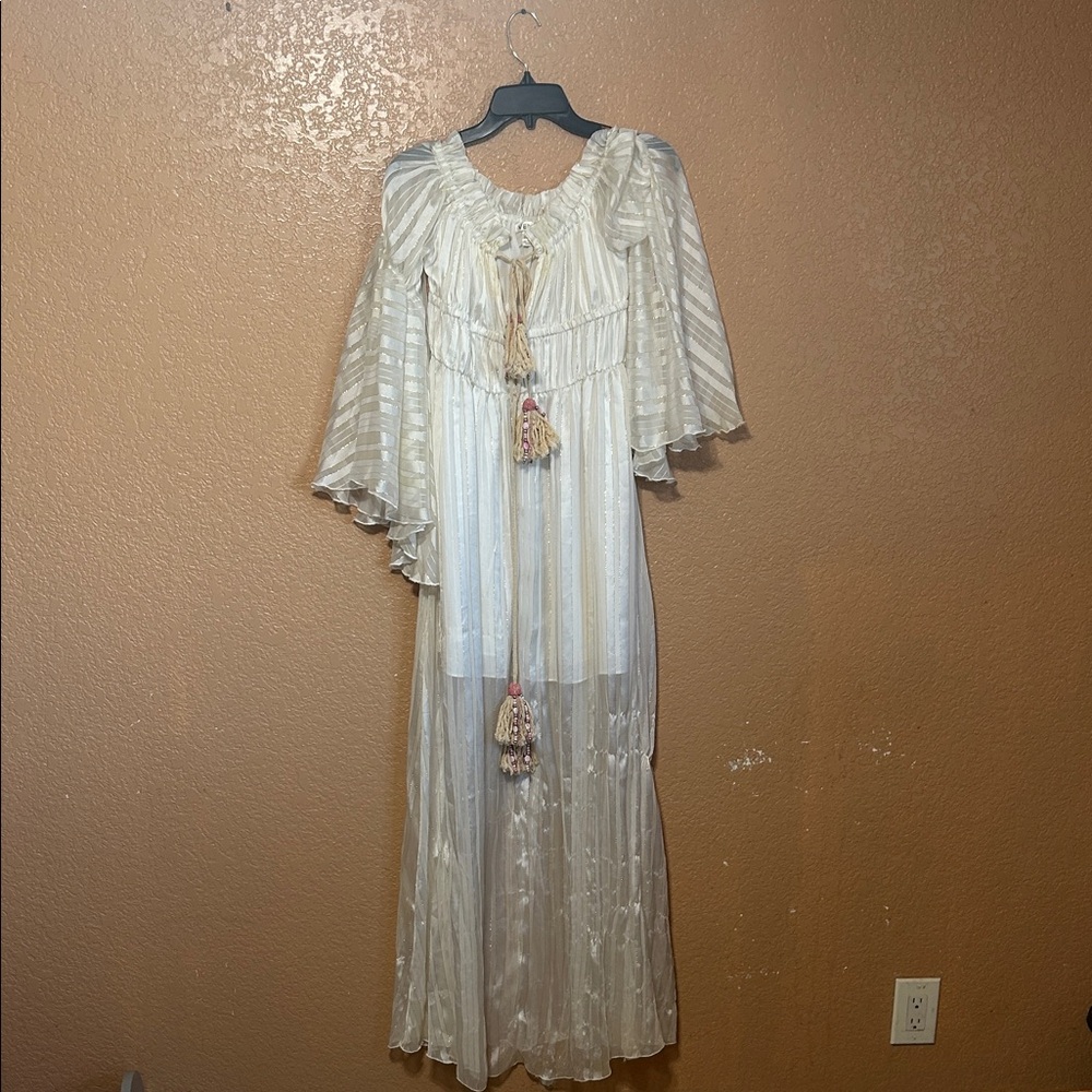 VENUS Cream Maxi Dress